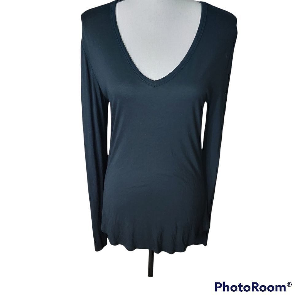 P. J. Salvage Deep V-Neck Top with a High Low Hem. Size L.